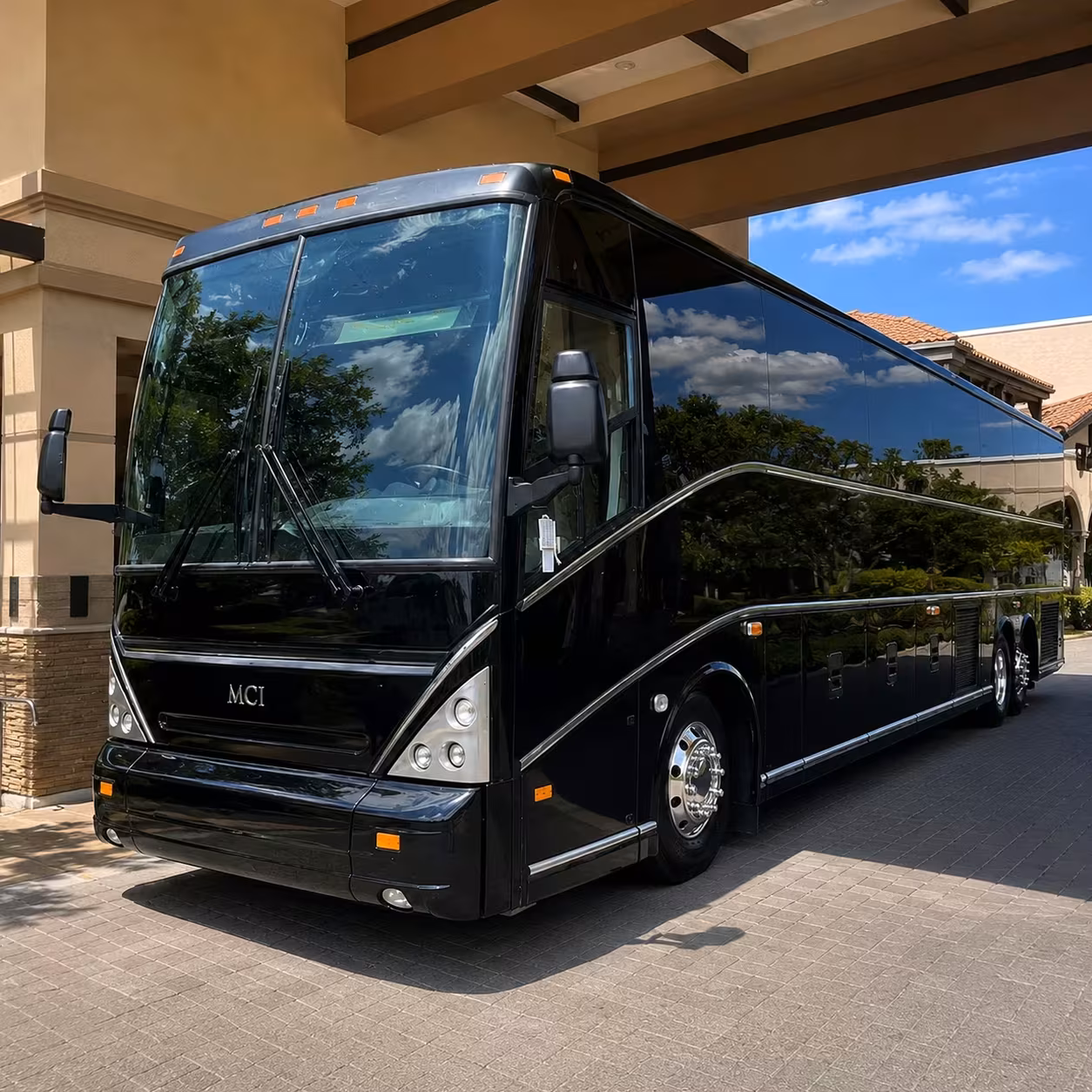 corporate event and conference shuttle bus rentals in lynchburg