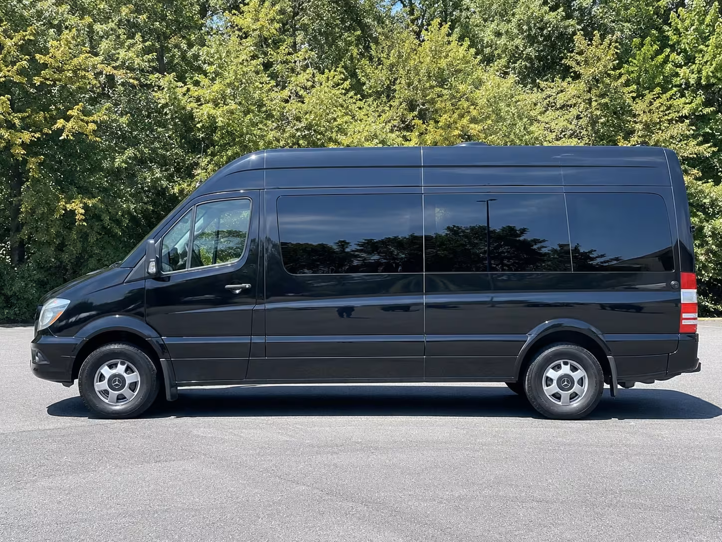 sprinter vans and luxury options for lynchburg prom vip groups