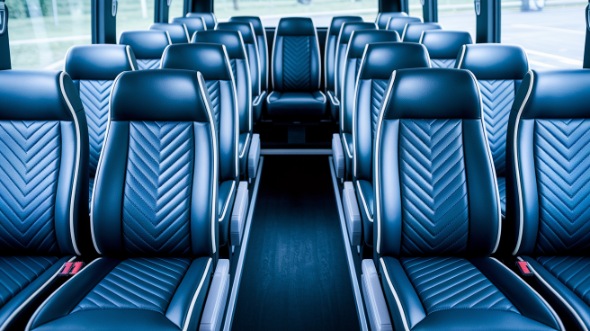 lynchburg 15 passenger minibus rental